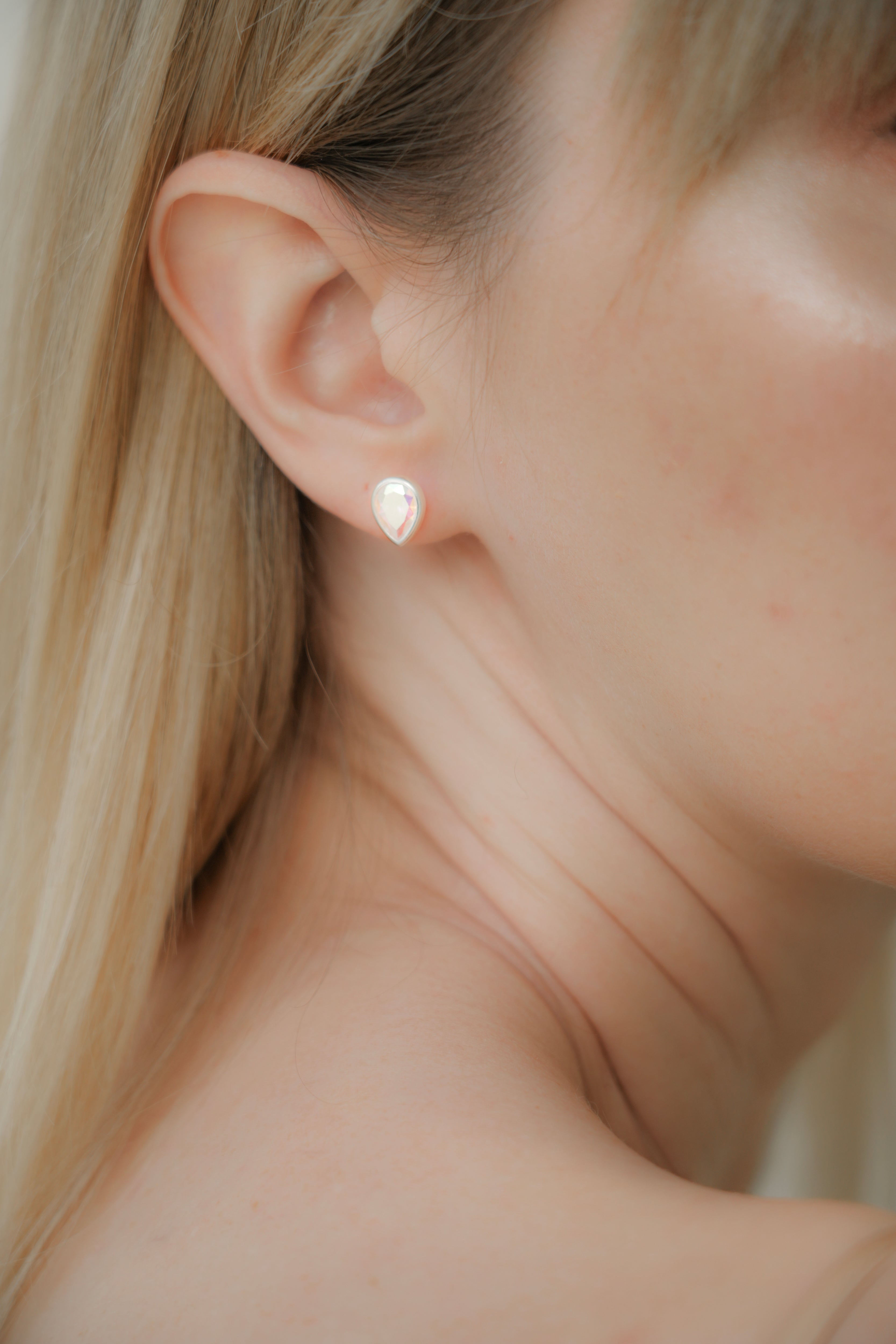 Teardrop love Saje