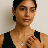 Daisy Bloom Necklace